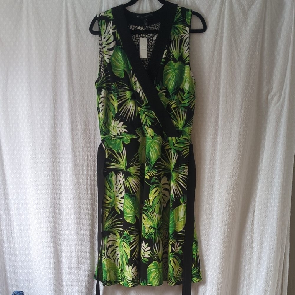 White House Black Market Reversible Sleeveless Faux Wrap Dress, Size 14 - Picture 2 of 7